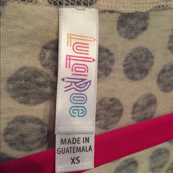 ⭐️ NWT LuLaRoe Perfect T - Picture 3 of 5